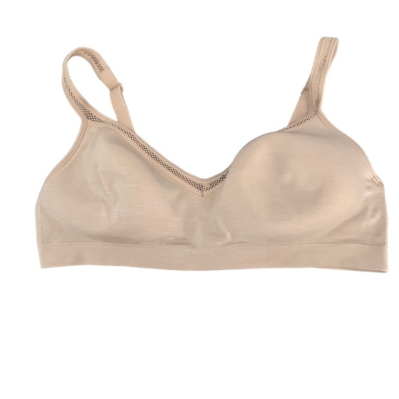 ⭐️ 3 for $22~ 2 Bras: Pink Athletic & Beige Soft Cup - Picture 4 of 9